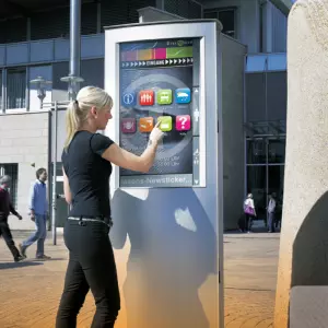 Уличные сенсорные мониторы инновационные решения для городской информации